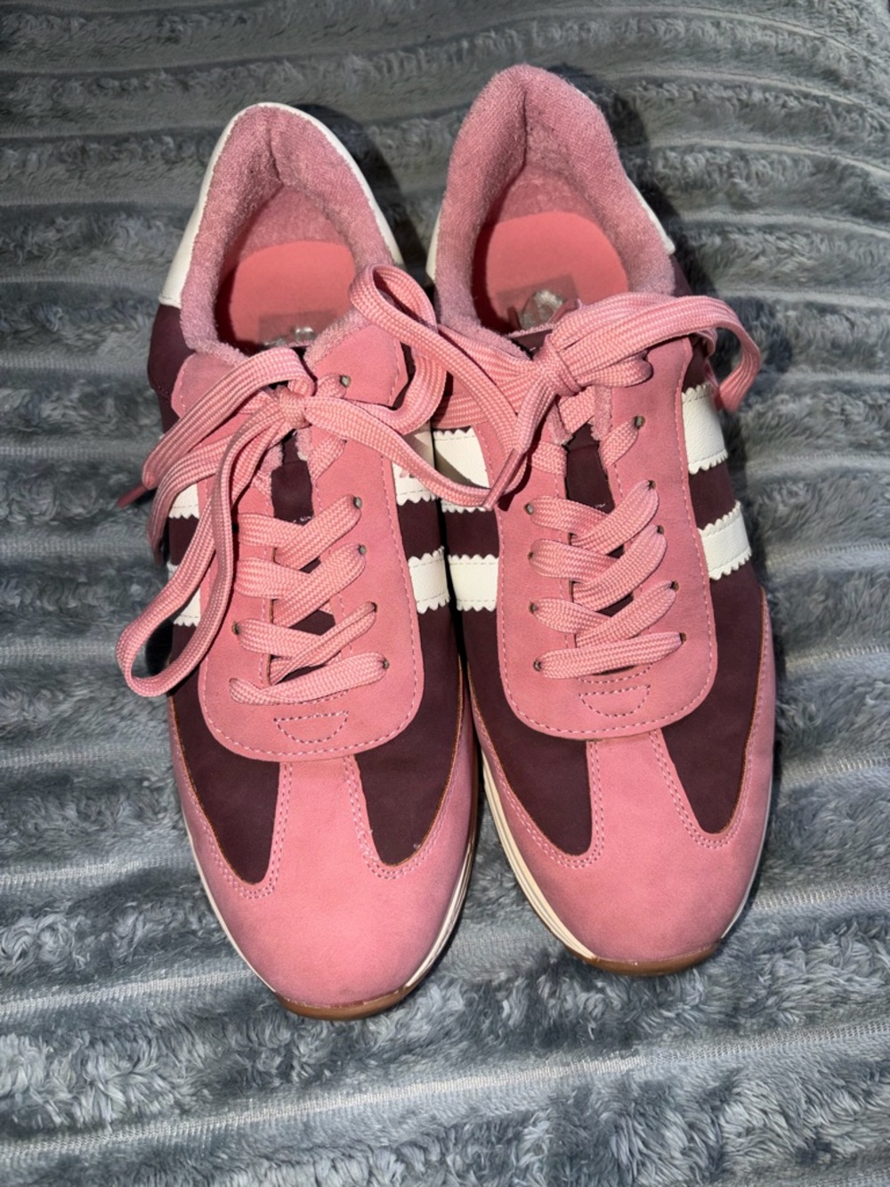 Women's Pink Two-Tone Lace-Up Sneakers Dolce Vita